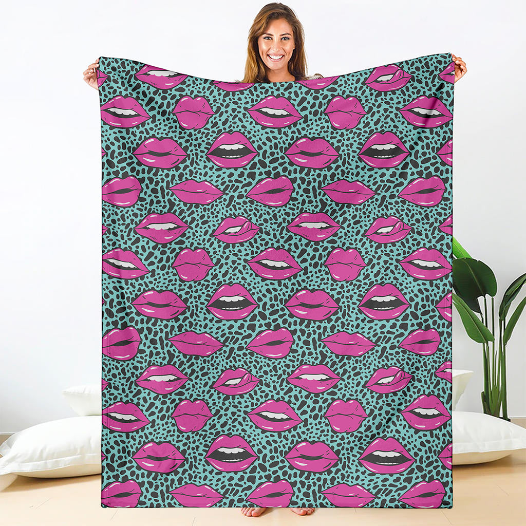 Purple Lips Pattern Print Blanket