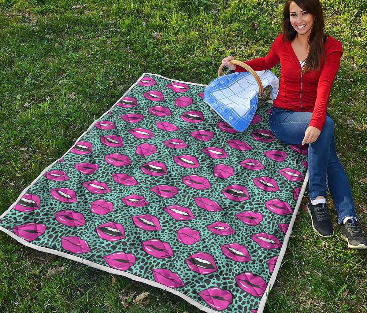 Purple Lips Pattern Print Quilt