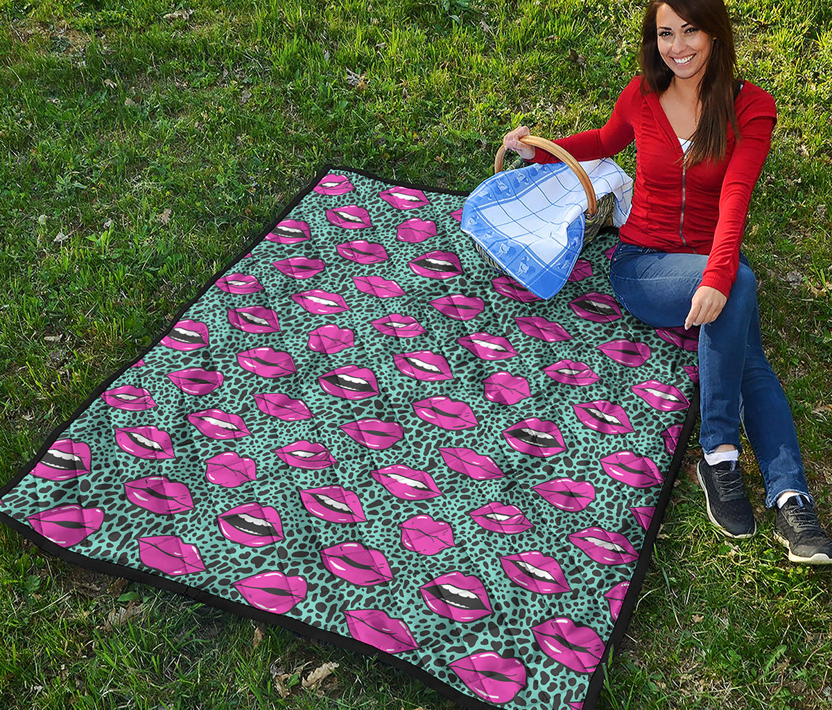 Purple Lips Pattern Print Quilt