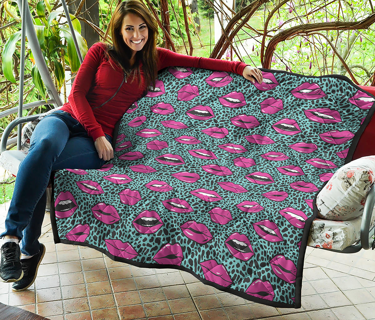 Purple Lips Pattern Print Quilt