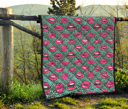 Purple Lips Pattern Print Quilt
