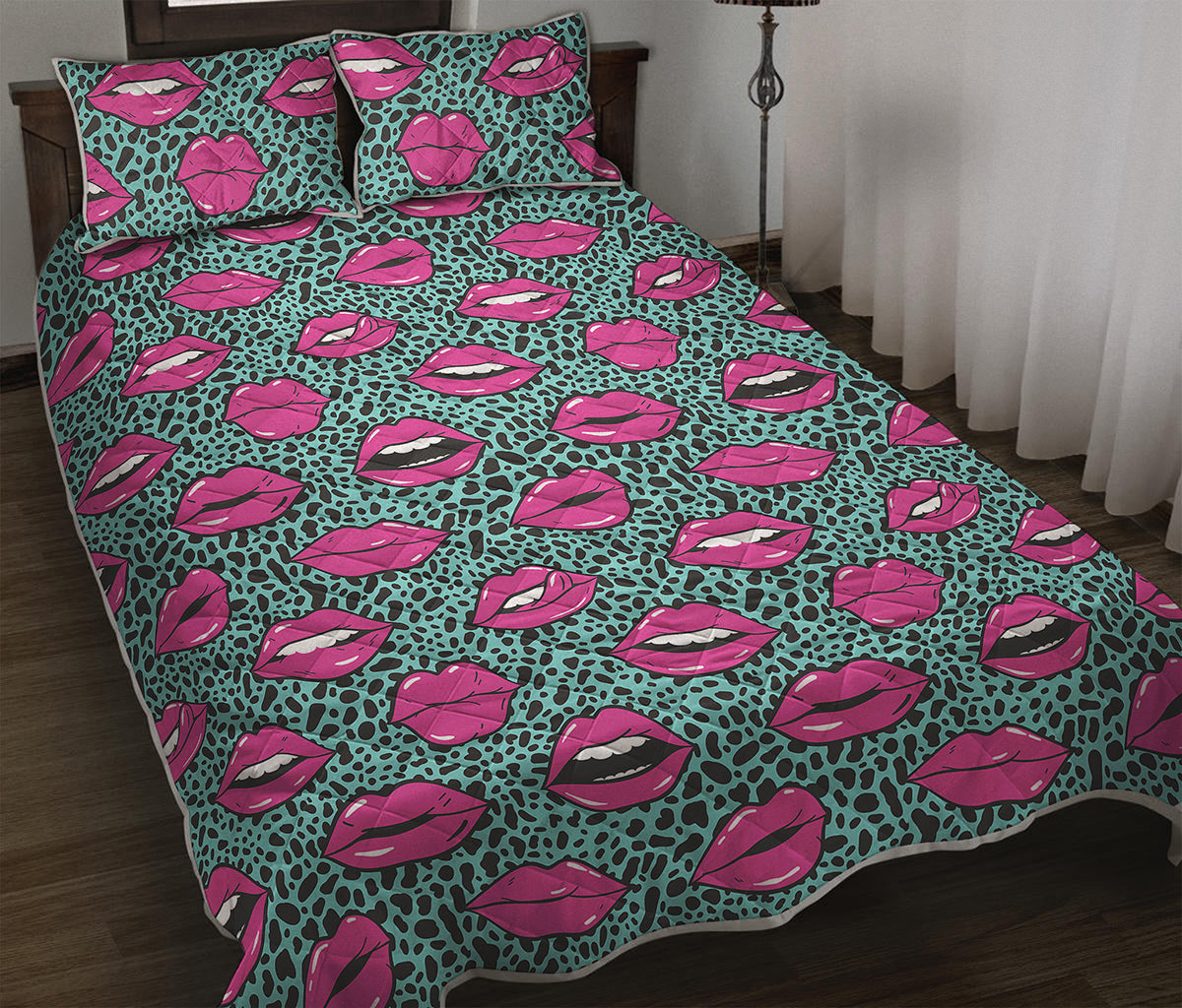 Purple Lips Pattern Print Quilt Bed Set
