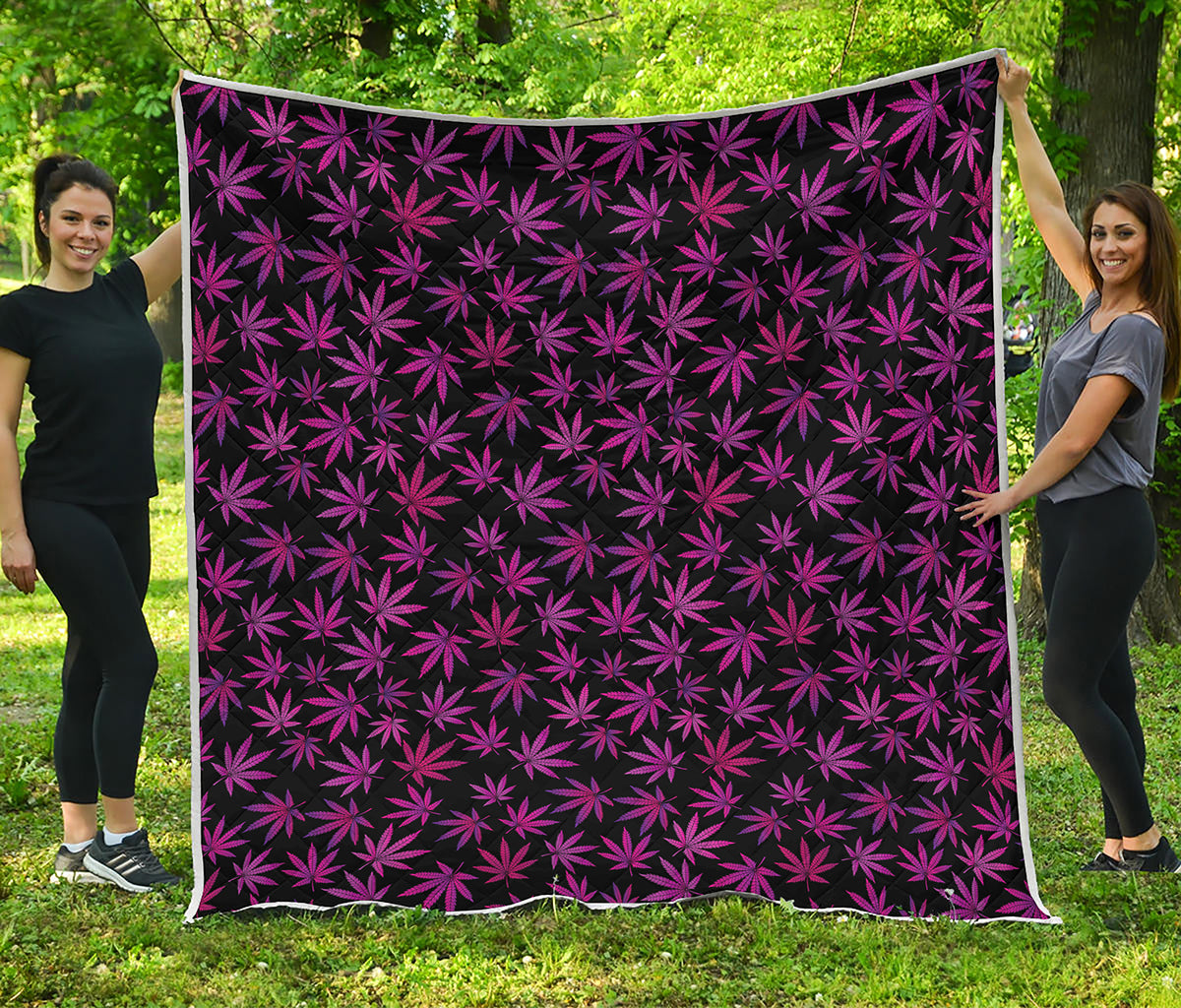 Purple Marijuana Leaf Pattern Print Quilt