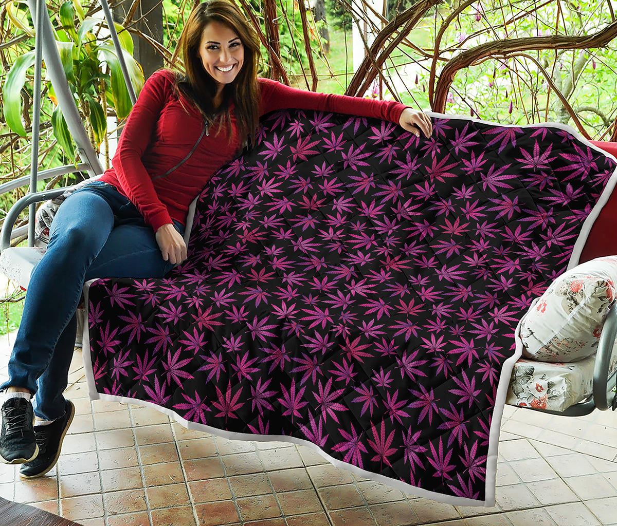 Purple Marijuana Leaf Pattern Print Quilt