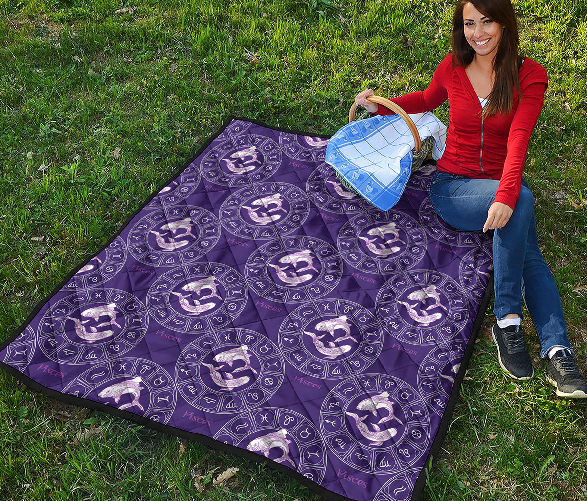 Purple Pisces Zodiac Pattern Print Quilt