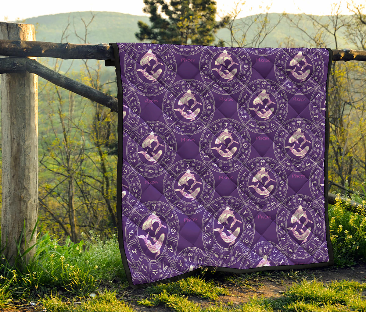 Purple Pisces Zodiac Pattern Print Quilt