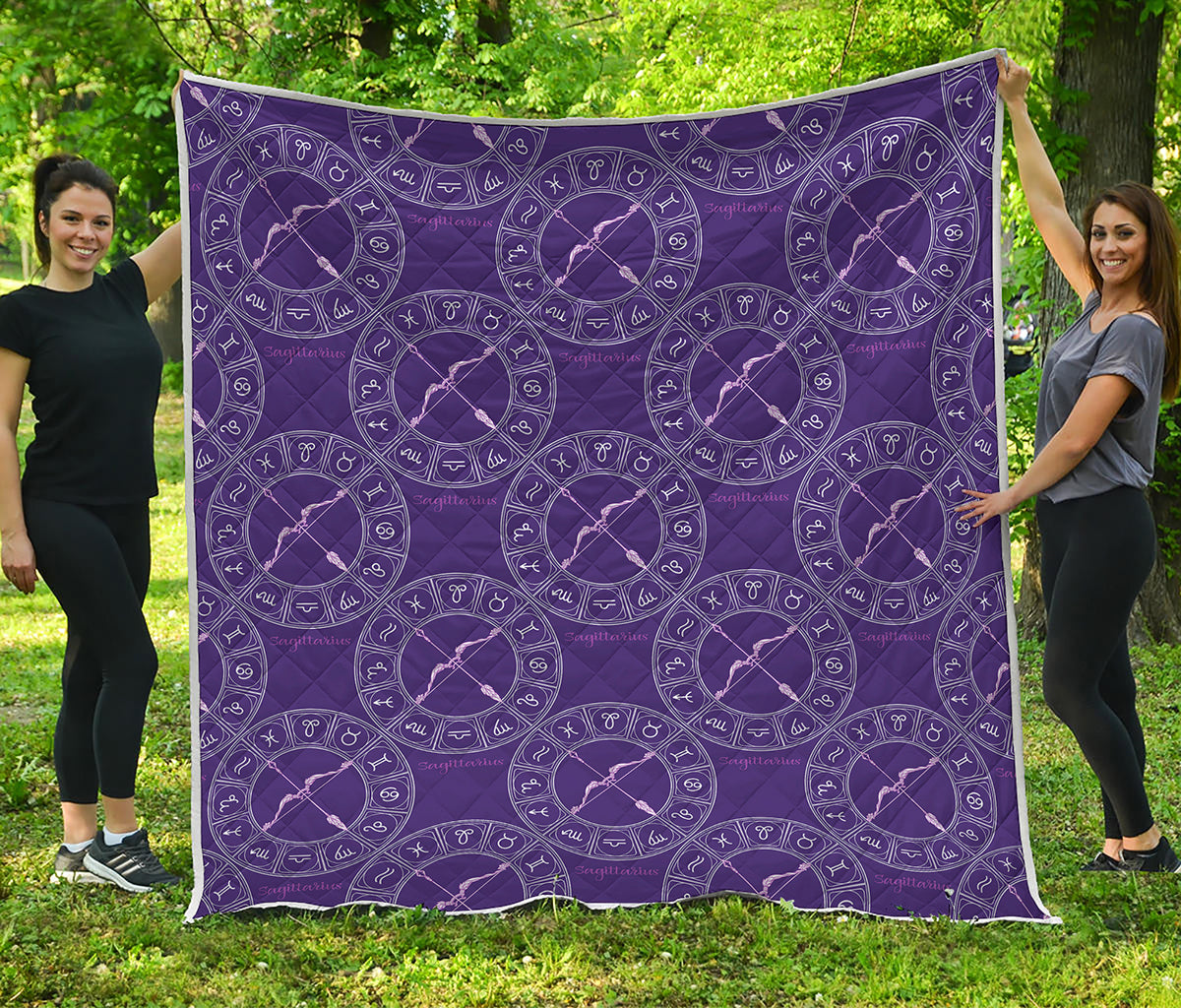Purple Sagittarius Zodiac Pattern Print Quilt