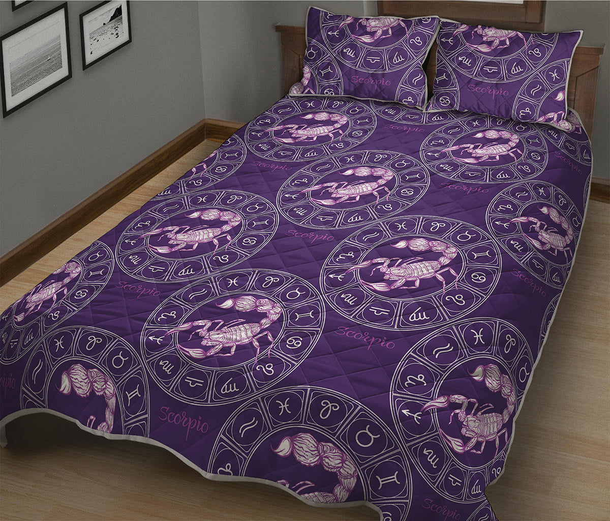Purple Scorpio Zodiac Pattern Print Quilt Bed Set