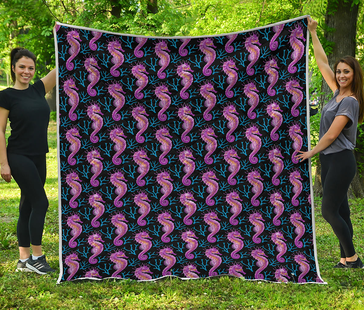 Purple Seahorse Pattern Print Quilt