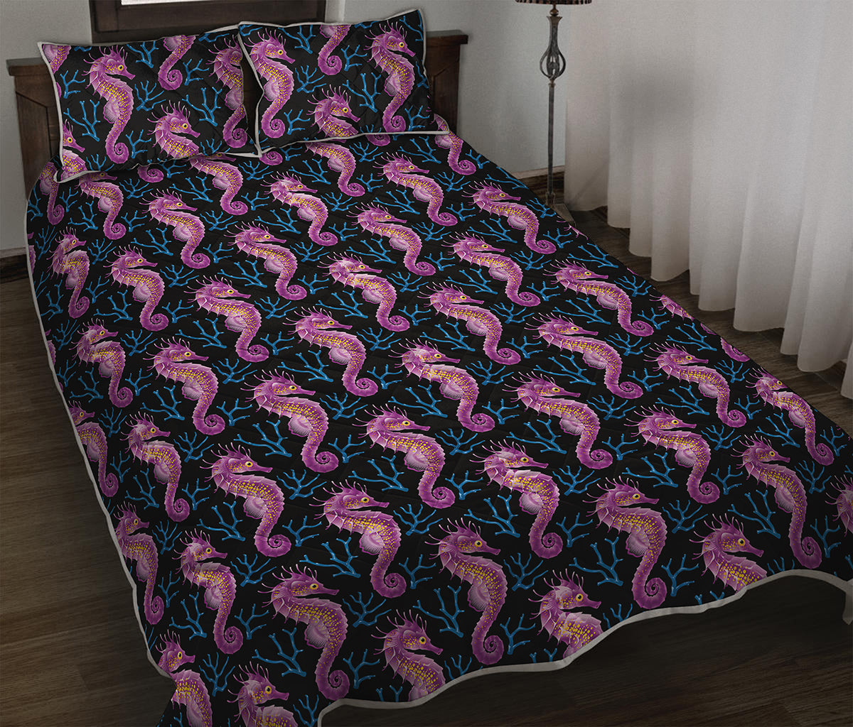 Purple Seahorse Pattern Print Quilt Bed Set