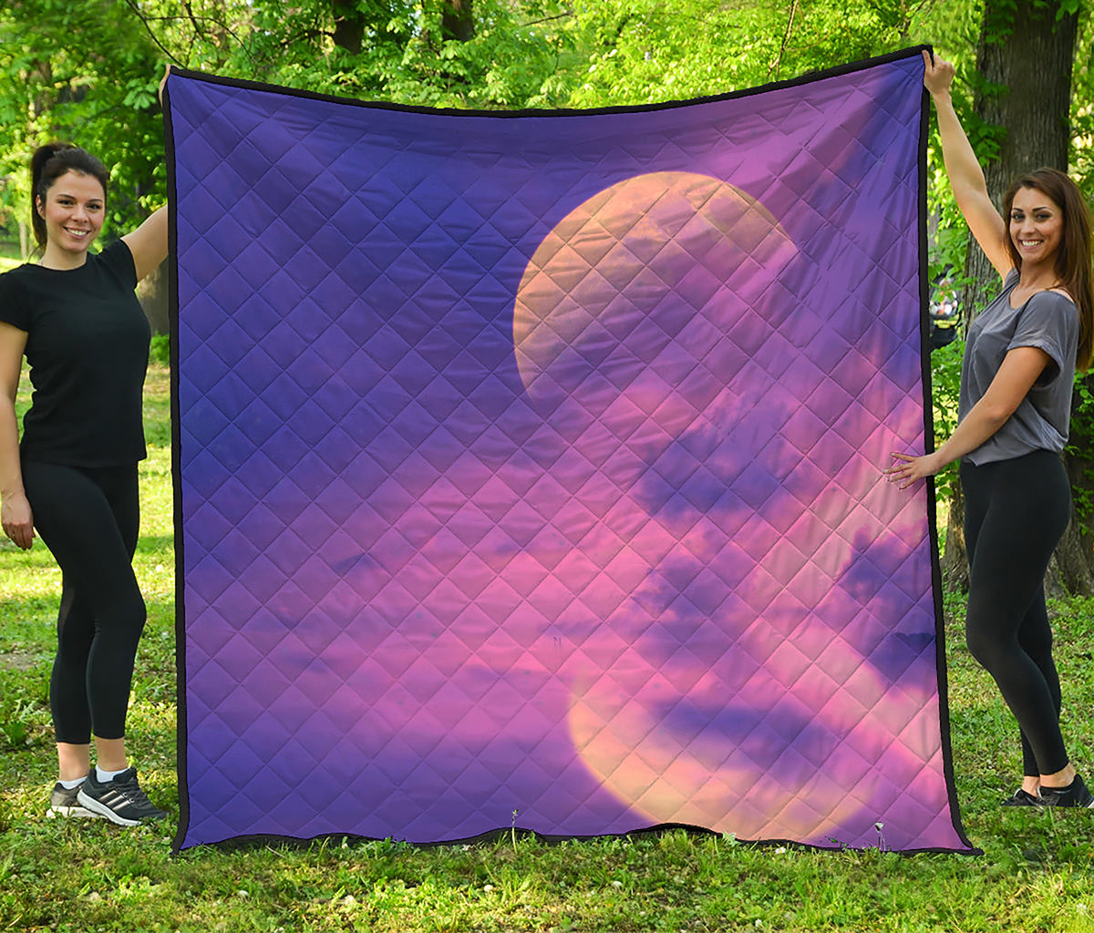 Purple Sky And Full Moon Print Quilt