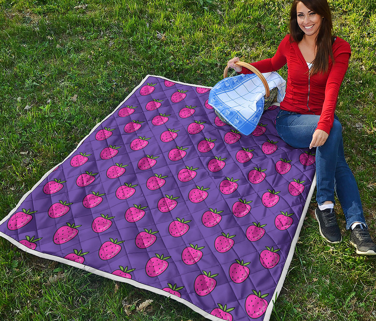 Purple Strawberry Pattern Print Quilt