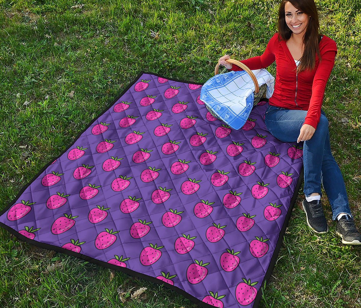 Purple Strawberry Pattern Print Quilt