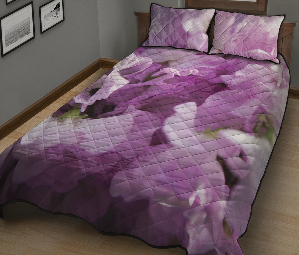 Purple Sweet Pea Print Quilt Bed Set