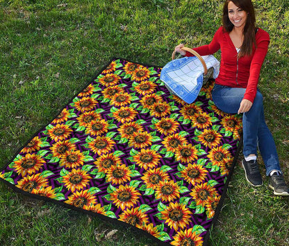 Purple Trippy Sunflower Pattern Print Quilt