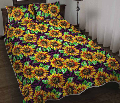 Purple Trippy Sunflower Pattern Print Quilt Bed Set