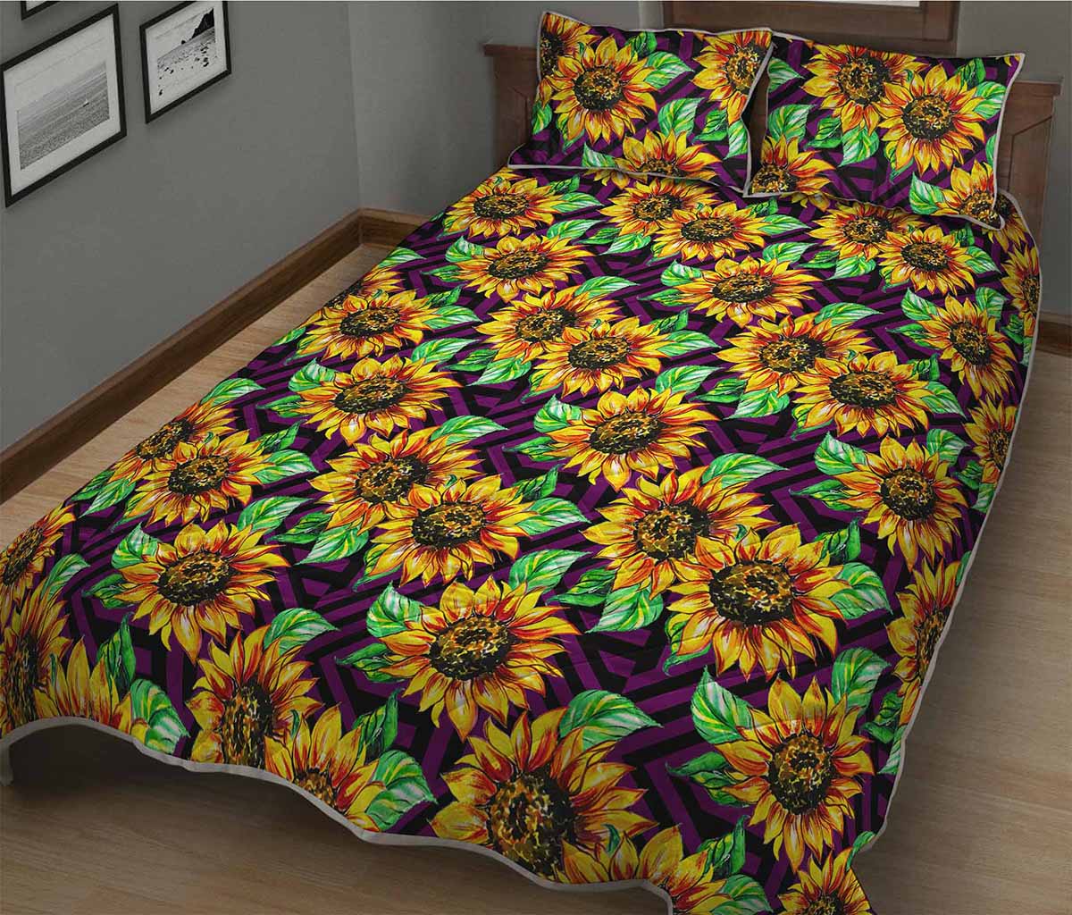 Purple Trippy Sunflower Pattern Print Quilt Bed Set