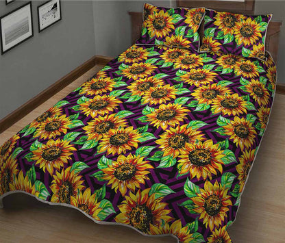 Purple Trippy Sunflower Pattern Print Quilt Bed Set