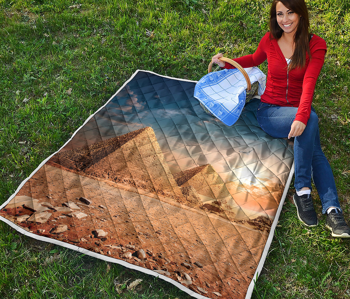 Pyramid Sunset Print Quilt