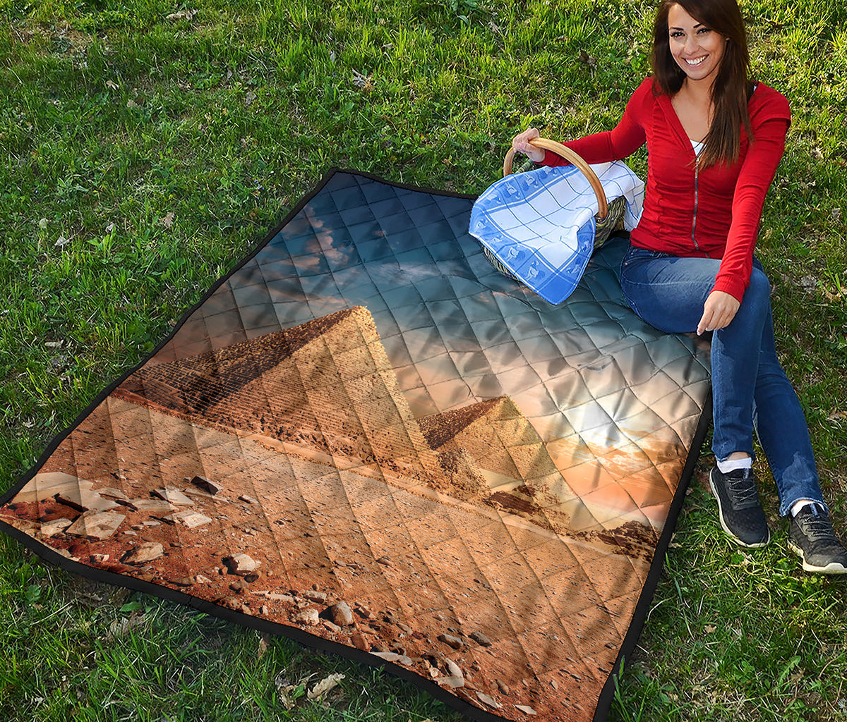 Pyramid Sunset Print Quilt