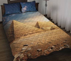 Pyramid Sunset Print Quilt Bed Set