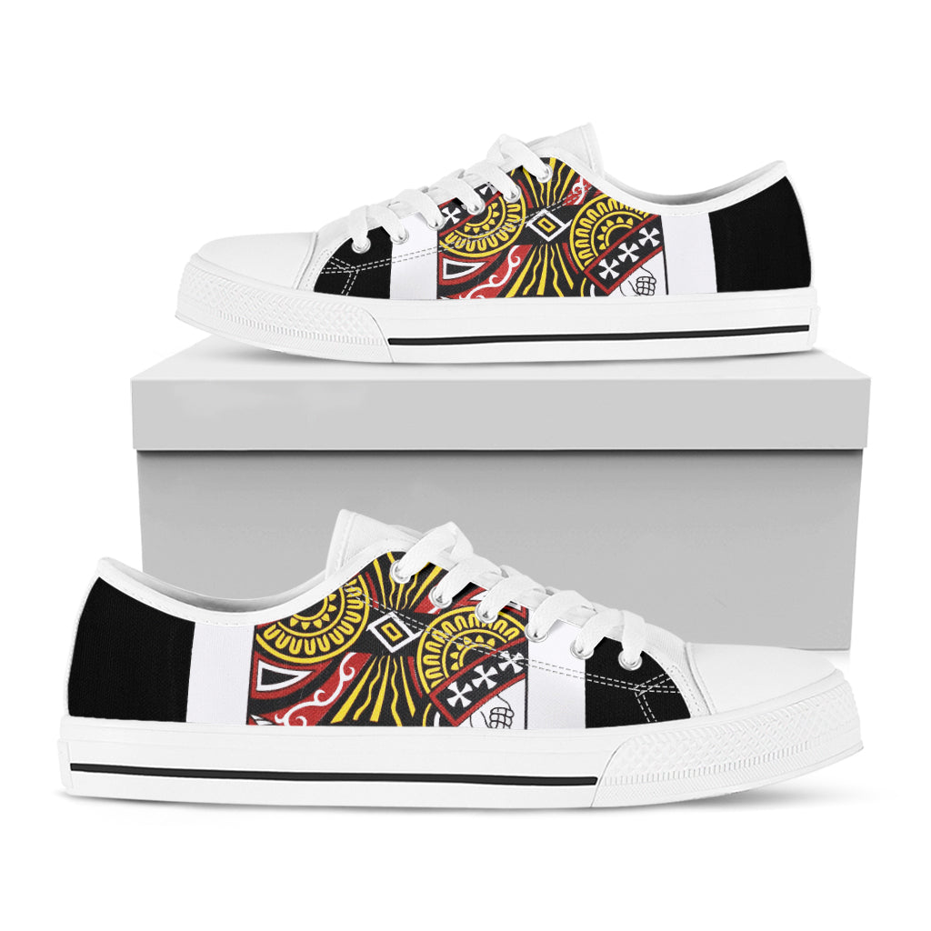 Queen Of Clubs Playing Card Print White Low Top Shoes
