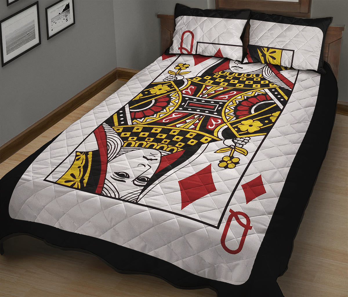 Queen Of Diamonds Playing Card Print Quilt Bed Set