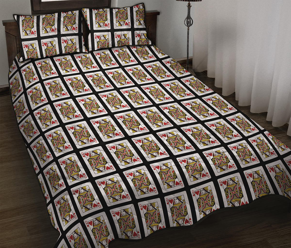 Queen Of Hearts Playing Card Pattern Print Quilt Bed Set