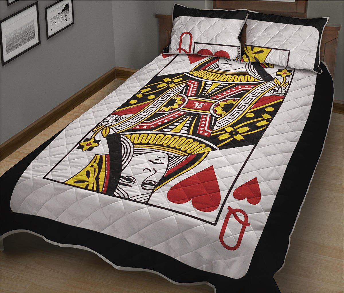 Queen Of Hearts Playing Card Print Quilt Bed Set