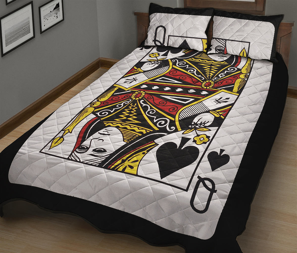 Queen Of Spades Playing Card Print Quilt Bed Set