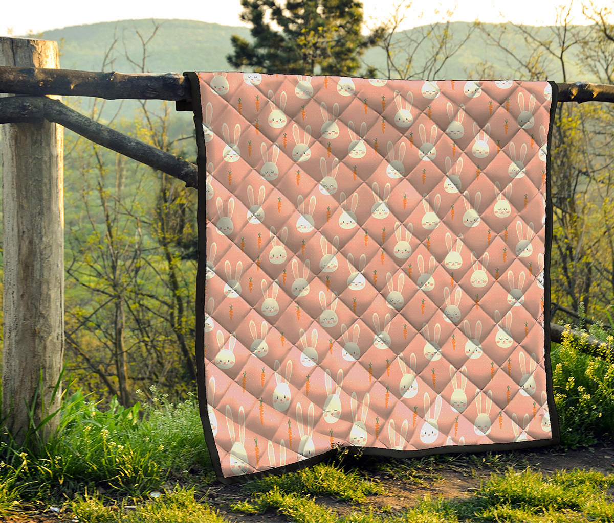 Rabbit And Carrot Pattern Print Quilt