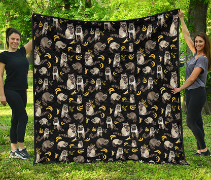 Raccoon And Banana Pattern Print Quilt