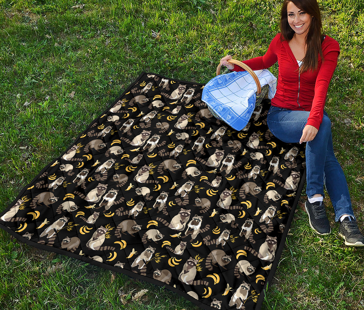Raccoon And Banana Pattern Print Quilt