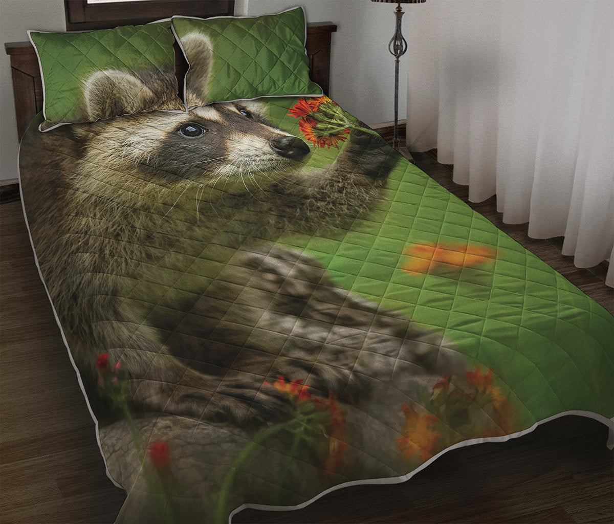 Raccoon And Flower Print Quilt Bed Set
