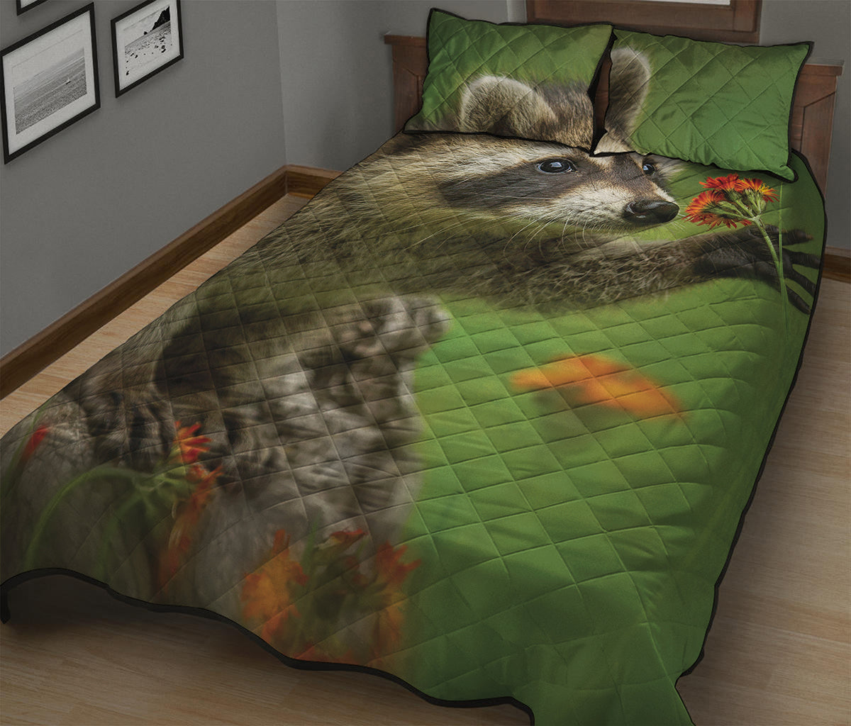 Raccoon And Flower Print Quilt Bed Set