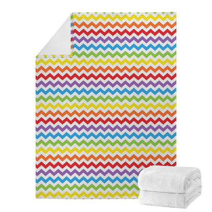 Rainbow Chevron Pattern Print Blanket