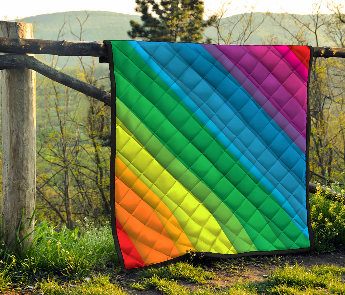 Rainbow Diagonal Lines Pattern Print Quilt