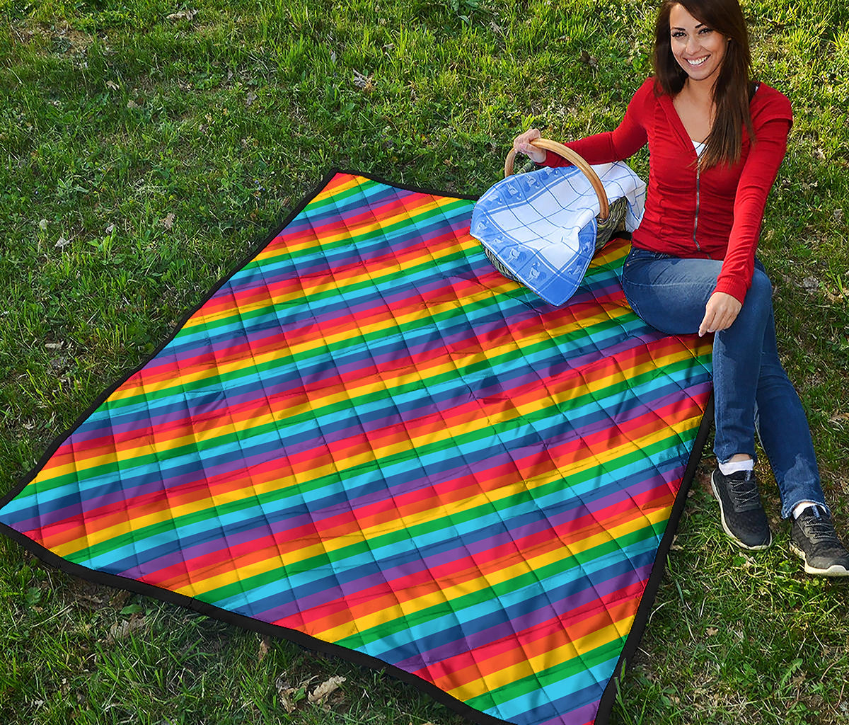 Rainbow Diagonal Striped Pattern Print Quilt