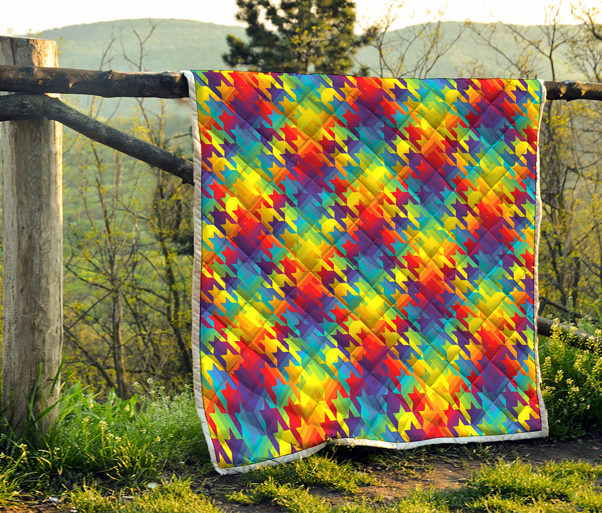 Rainbow Houndstooth Pattern Print Quilt