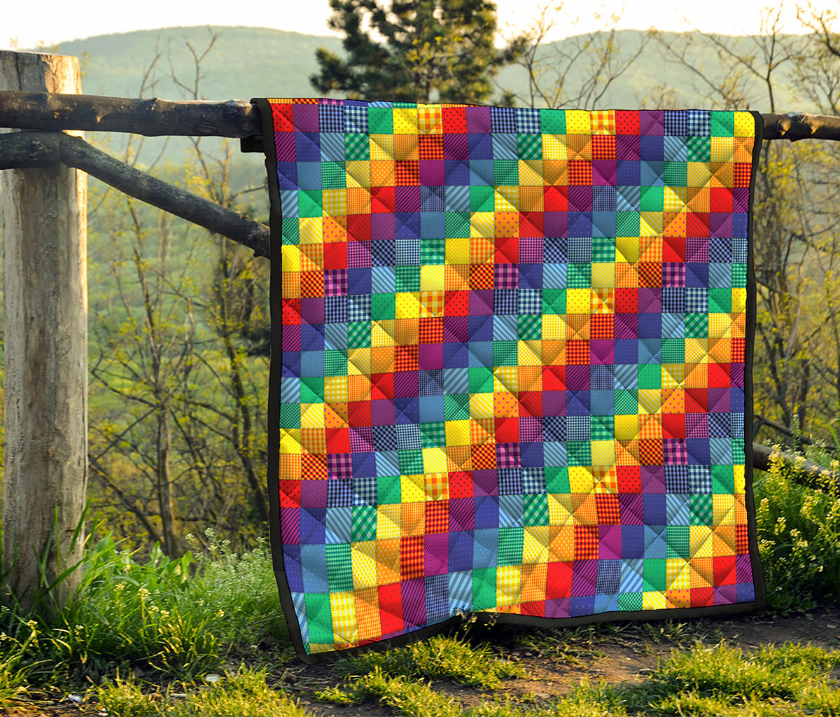 Rainbow Patchwork Pattern Print Quilt