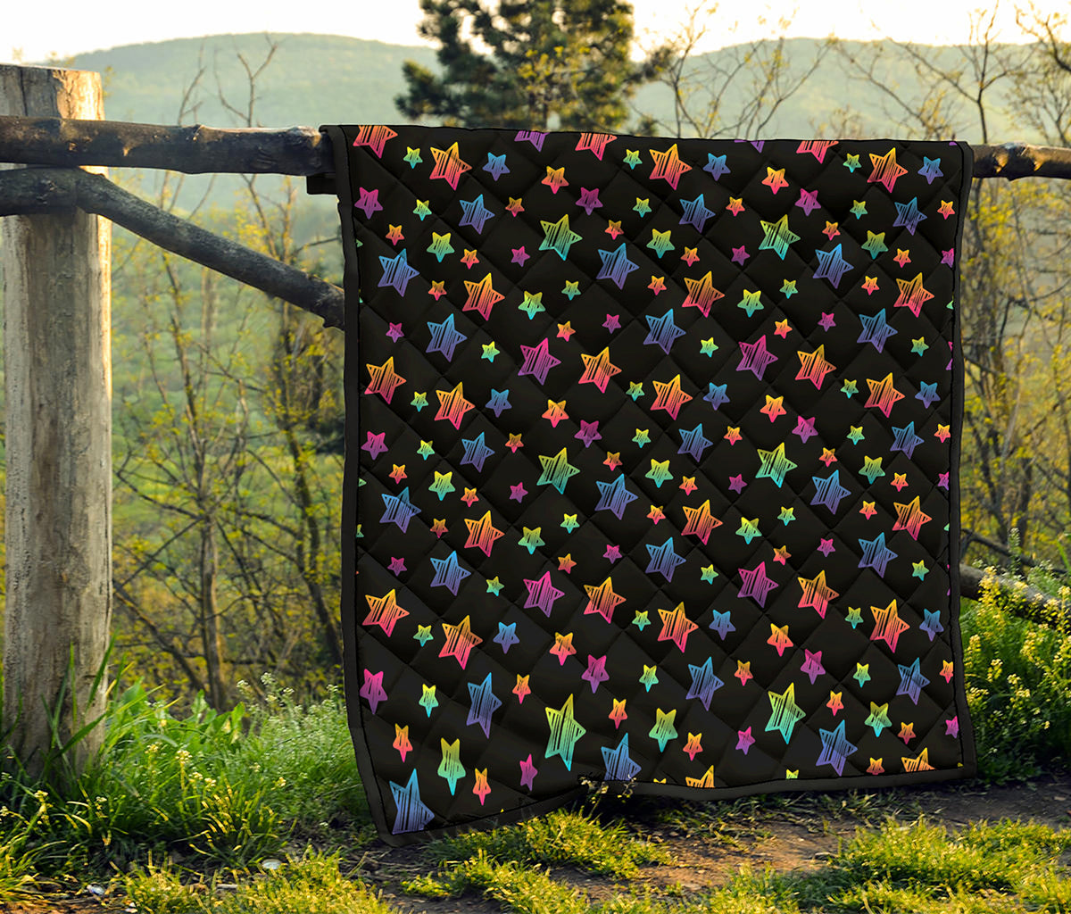 Rainbow Stars Pattern Print Quilt