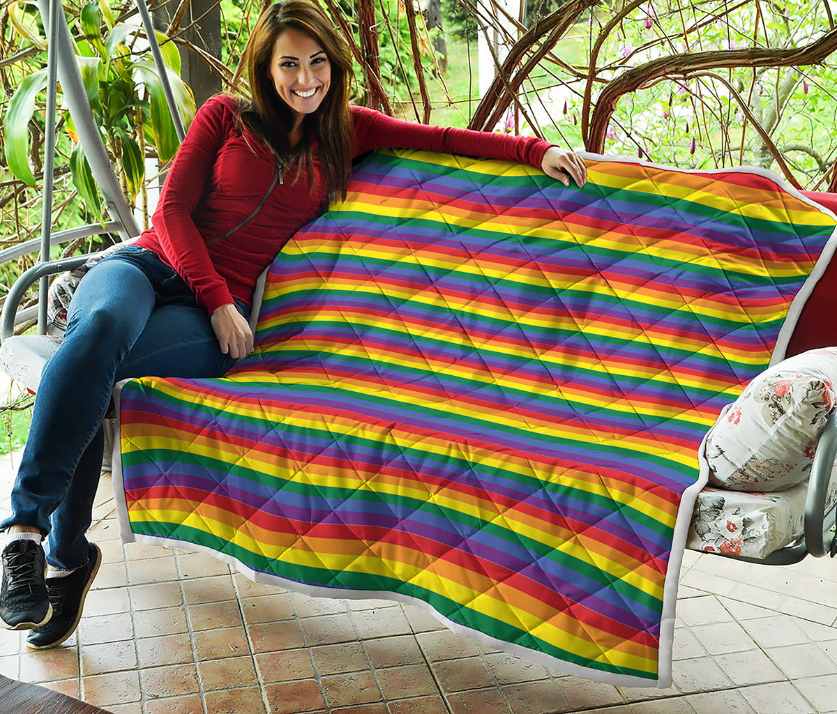 Rainbow Stripe Print Quilt