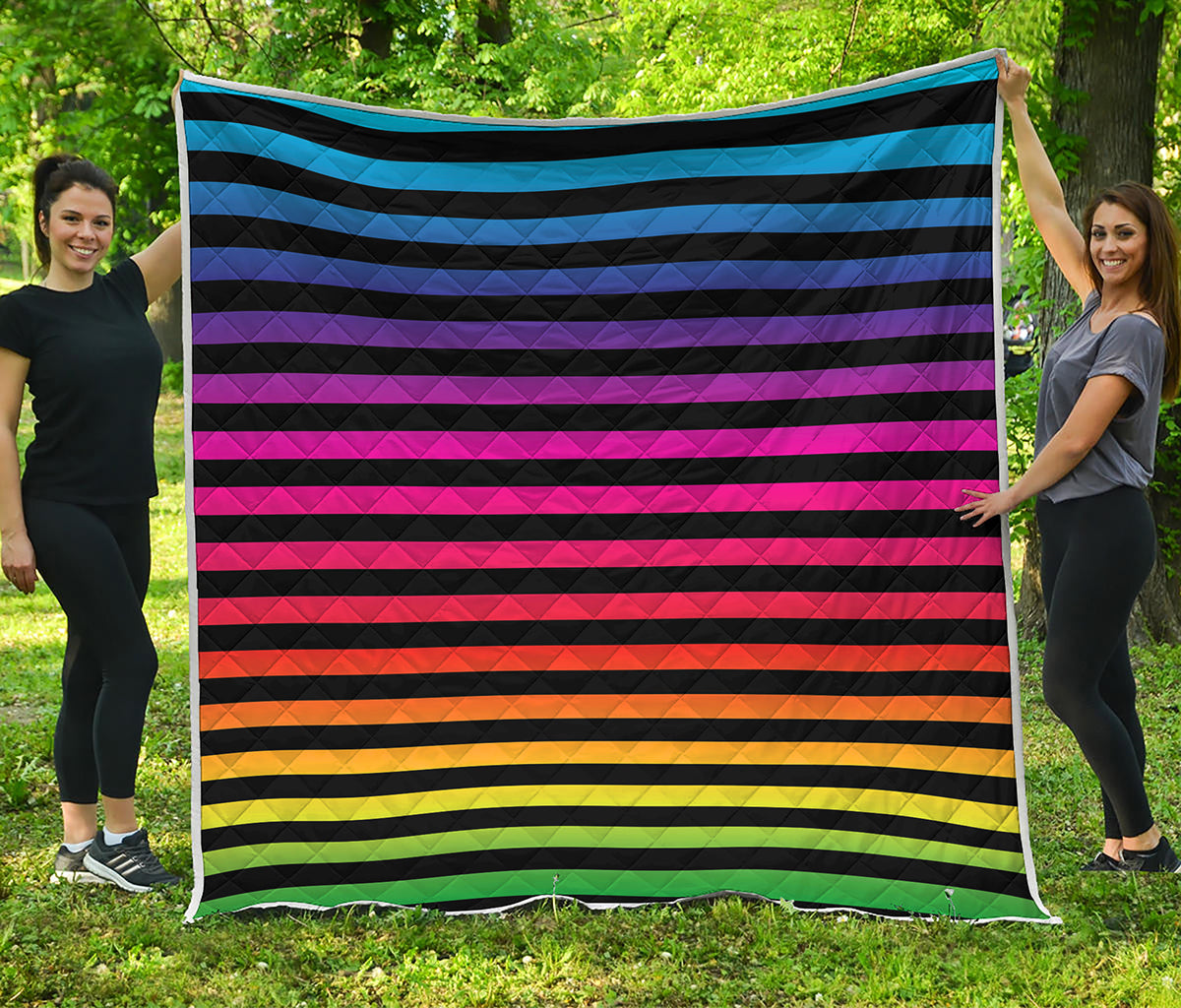 Rainbow Striped Pattern Print Quilt