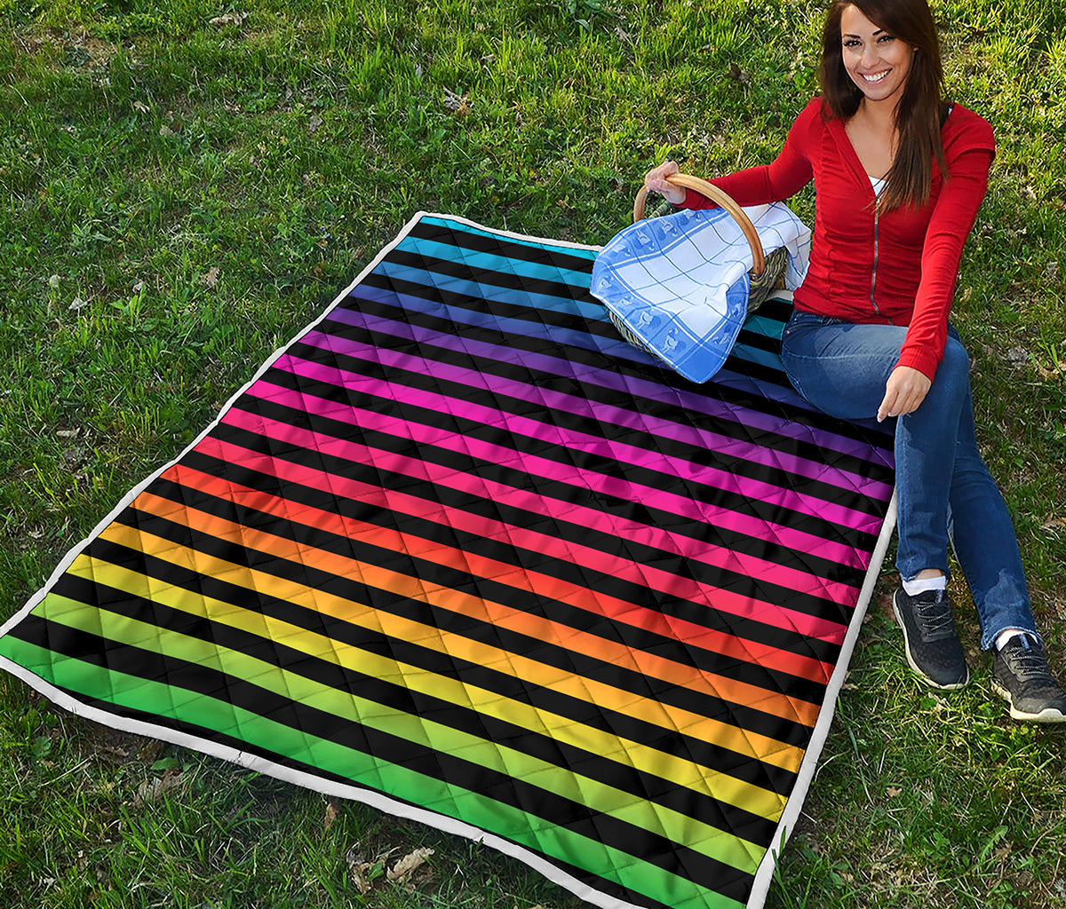 Rainbow Striped Pattern Print Quilt