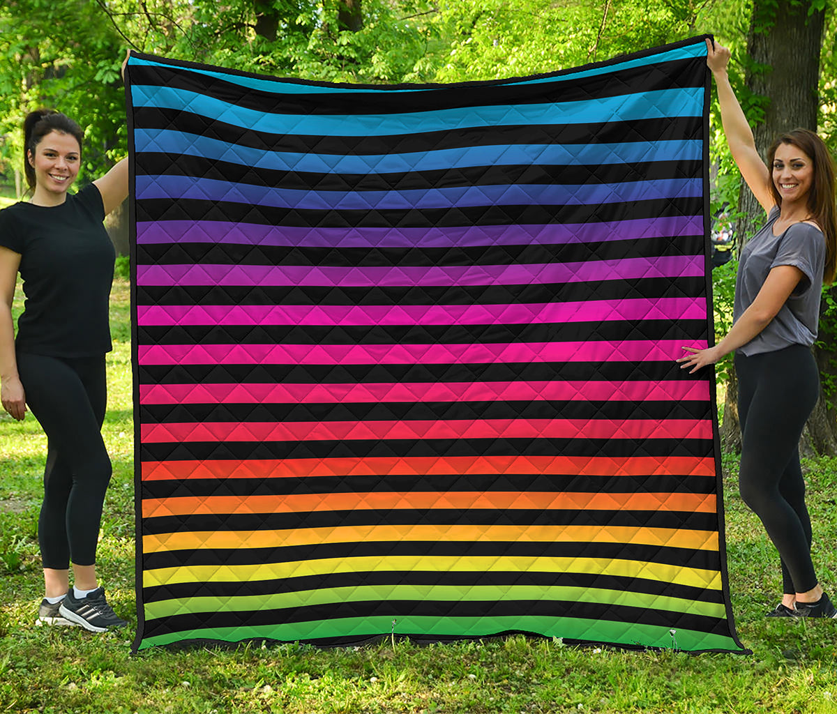 Rainbow Striped Pattern Print Quilt