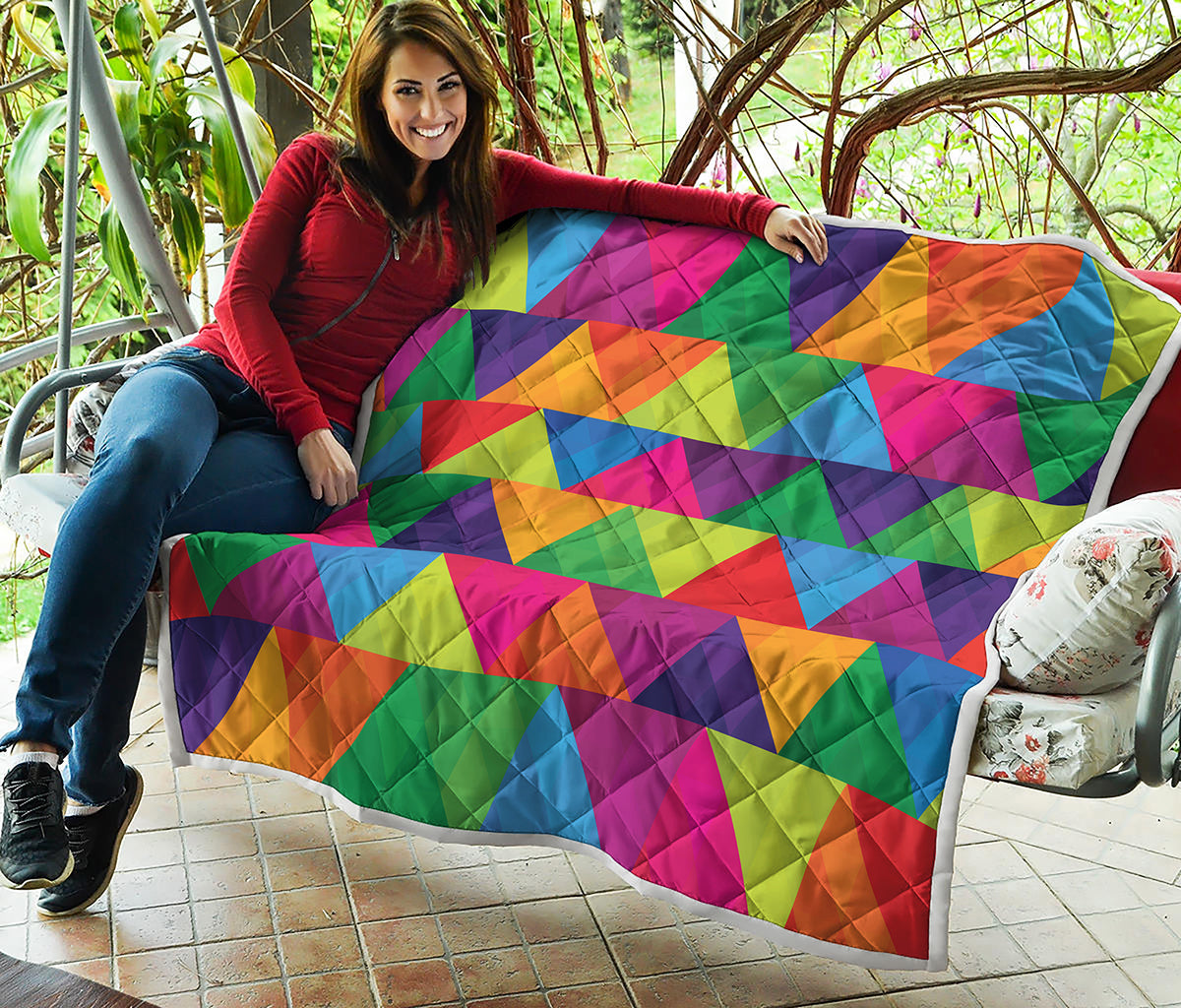 Rainbow Triangles Pattern Print Quilt