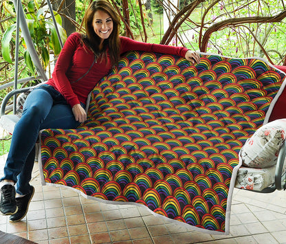 Rainbow Wave Pattern Print Quilt