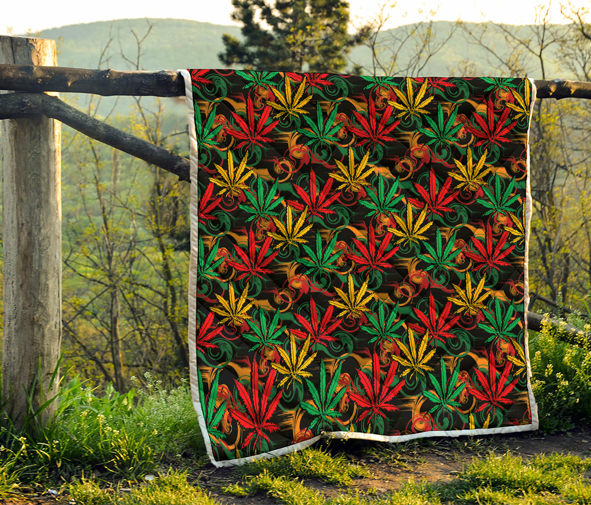 Rasta Marijuana Pattern Print Quilt