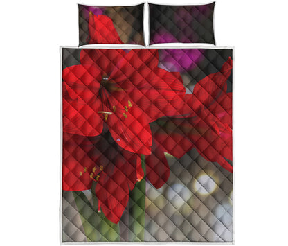 Red Amaryllis Print Quilt Bed Set