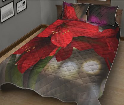 Red Amaryllis Print Quilt Bed Set